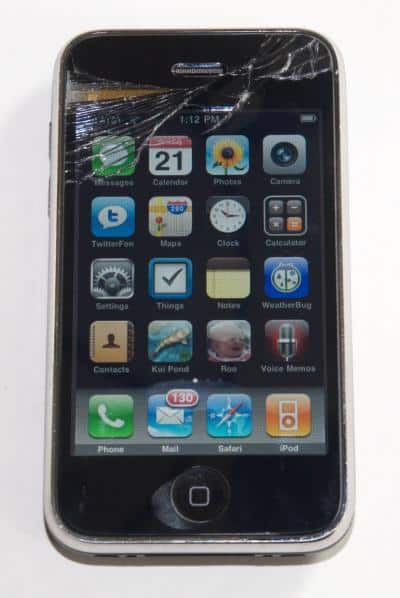 pantalla de iphone quebrada pantalla de iphone quebrada